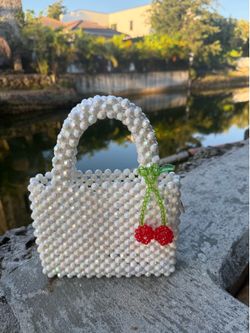 Handmade crystal bead handbag with cherry