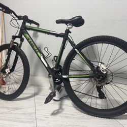 Trek Mountain bike