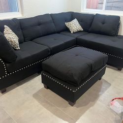 New Black Nailhead Sectional Couch! Free Delivery 🚚! Financing Available! 
