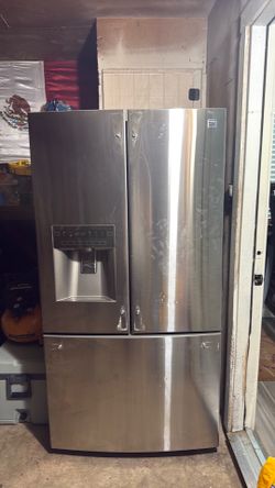 Refrigerator Kenmore Elite