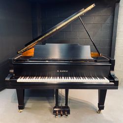 Kawai 6'8" Model 650 Ebony Satin Grand Piano