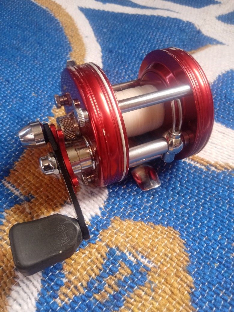 Baitcast Reel 