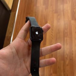 Apple Watch Series 5 40mm Gps & Cellular Used 