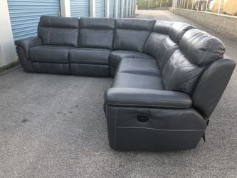 Power Reclining Sectional Couch