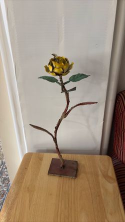 Metal flower sculpture