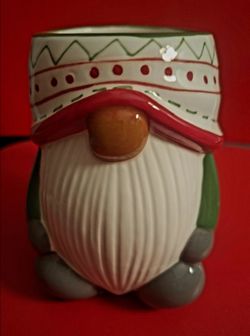 POTTERY BARN FESTIVE GNOME COFFEE MUGS (SET OF 4)