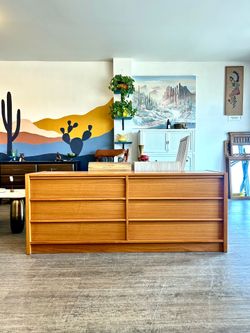 Danish Teak Dresser / MCM / Vintage!