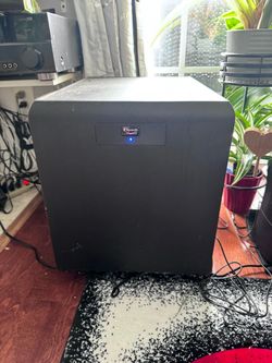Klipsch Powered Surround sound system w/ subwoofer