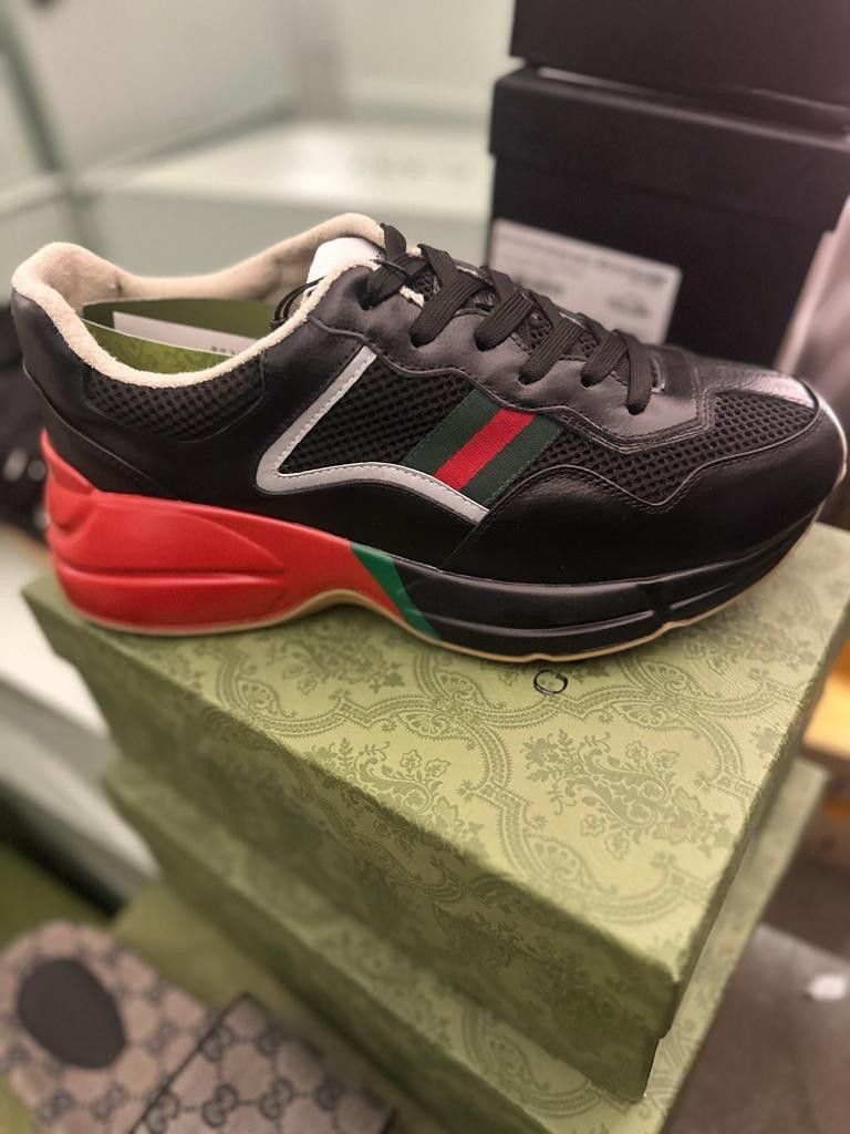 Gucci Sneakers Size 9