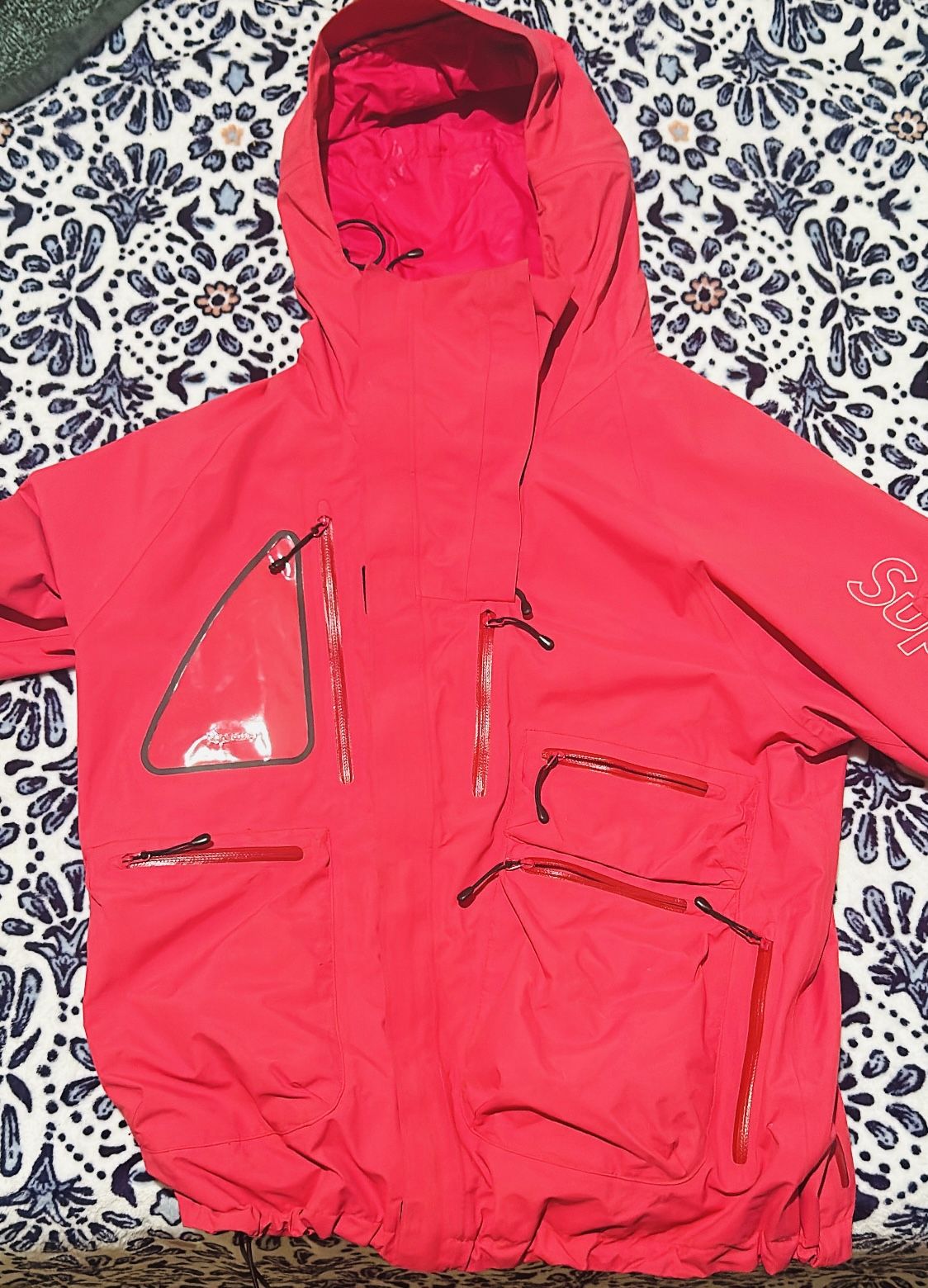Supreme Gortex Jacket pink Medium