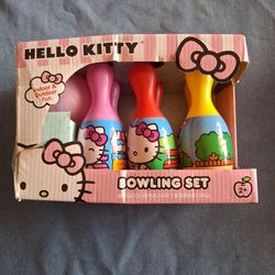 Hello Kitty Bowling Set