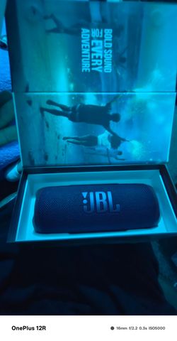 Jbl flip 6 ( like new)