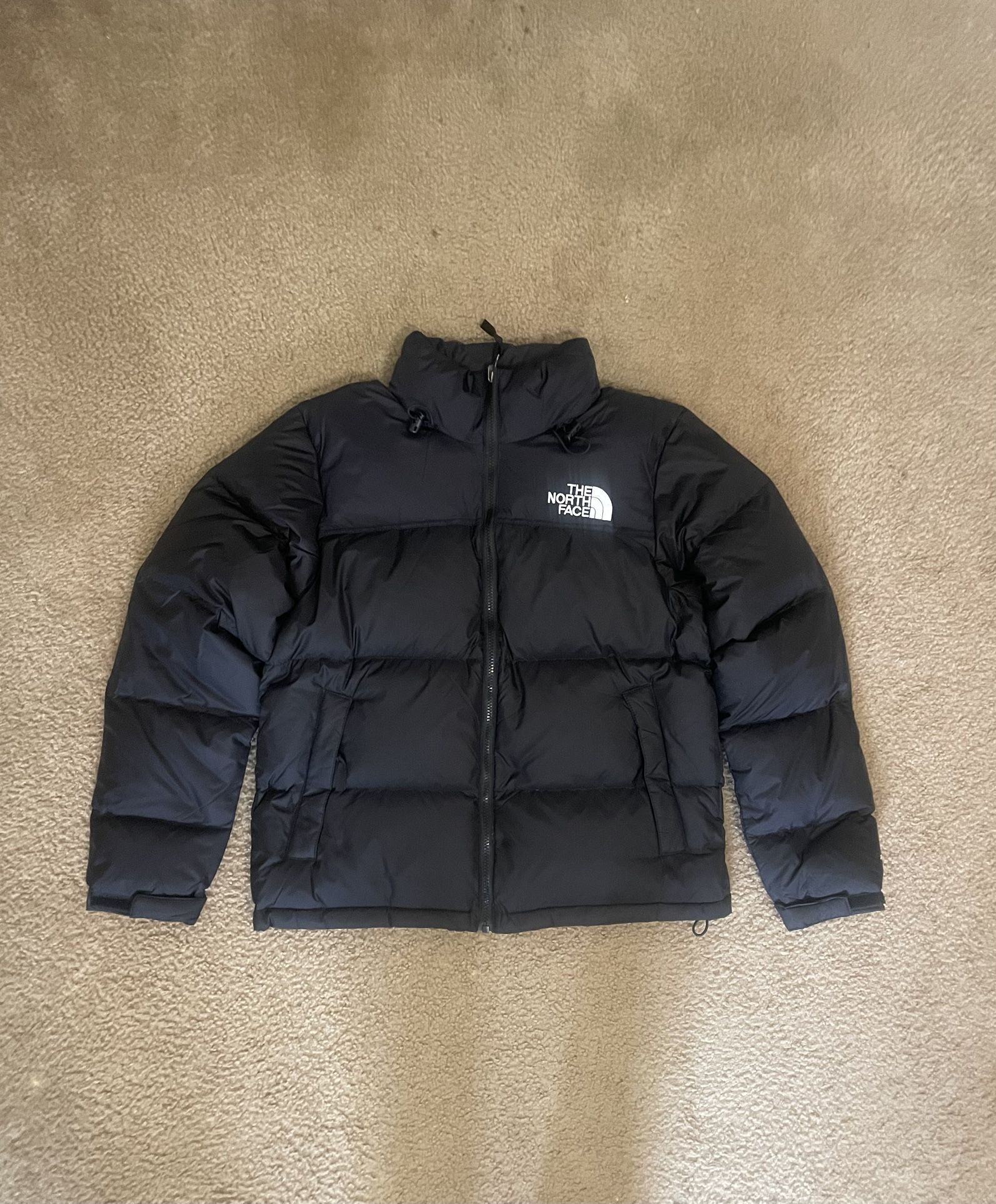 TNF 1996 Nuptse Puffer Jacket Size S Men, Taking Offers, DM for more info