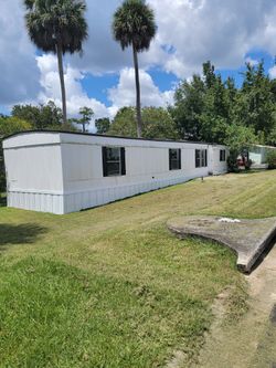 Newlr Renovated Mobile Home 70k )obo)