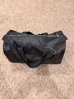 Plain Black duffle bag