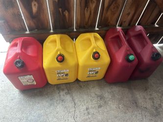 Fuel Containers 5 Gallons 