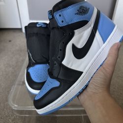 Air Jordan 1 UNC Toe