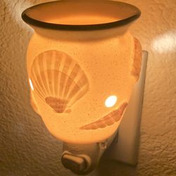 Scentsy Shell  Plug-In