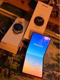 Samsung Z Flip 7 & Galaxy Watch 8 - both unlocked