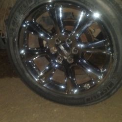 GMC 22 INCH CHROME RIMS