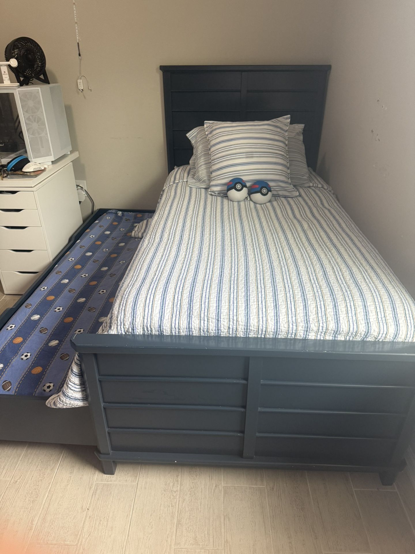 Kids Bedroom Set from Rooms To Go
