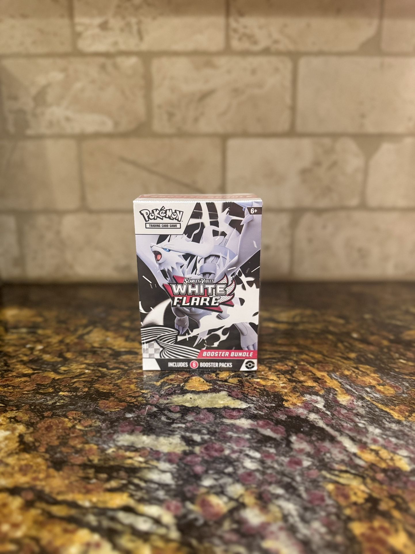 Pokemon TCG Scarlet Violet White Flare Booster Bundle