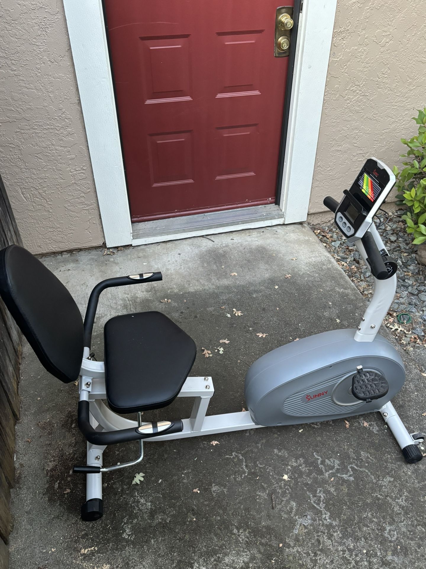 Sunny Health & Fitness Essentials Series Magnetic Smart Recumbent Exercise Bike with Bluetooth - Gray