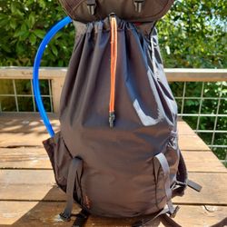 Camelbak Arete 18