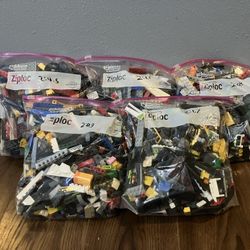 10 pounds of bulk legos