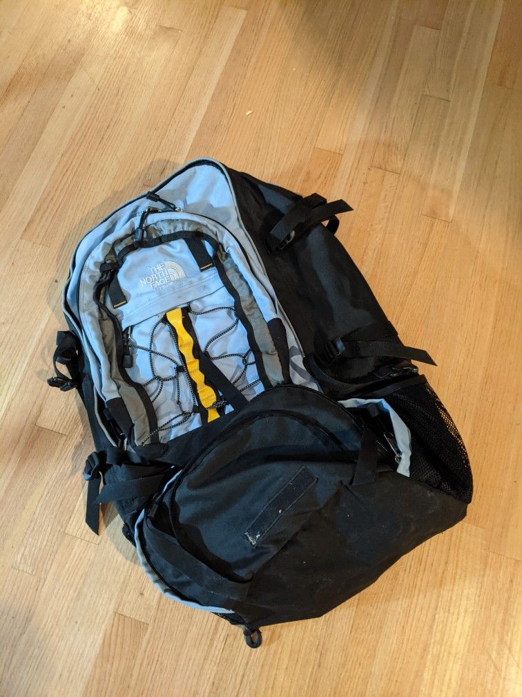 North Face 75 + 15 Backpack With Zip-on Day Pack. Read Ad...