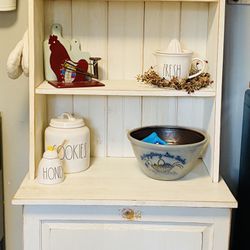 Primitive style Double Trash Can With Hutch