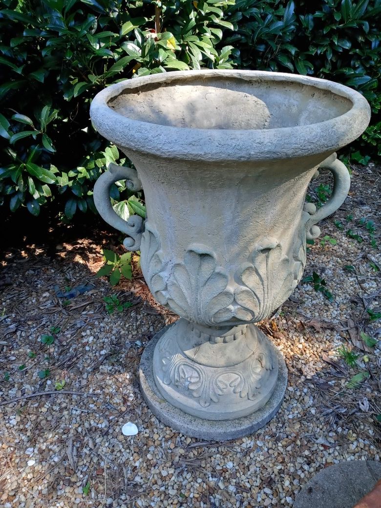 3 feet tall floor pot , FREE DELIVERY