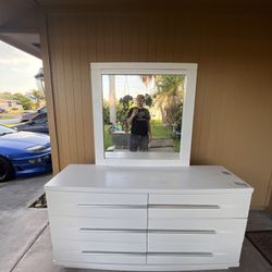 White Dresser for Bedroom w/ Mirror 