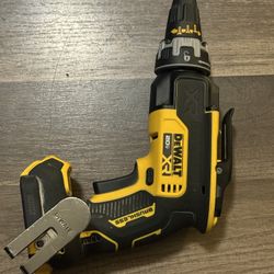 DEWALT XR 20V MAX Lithium-Ion Cordless Brushless Screw Gun (Tool Only)