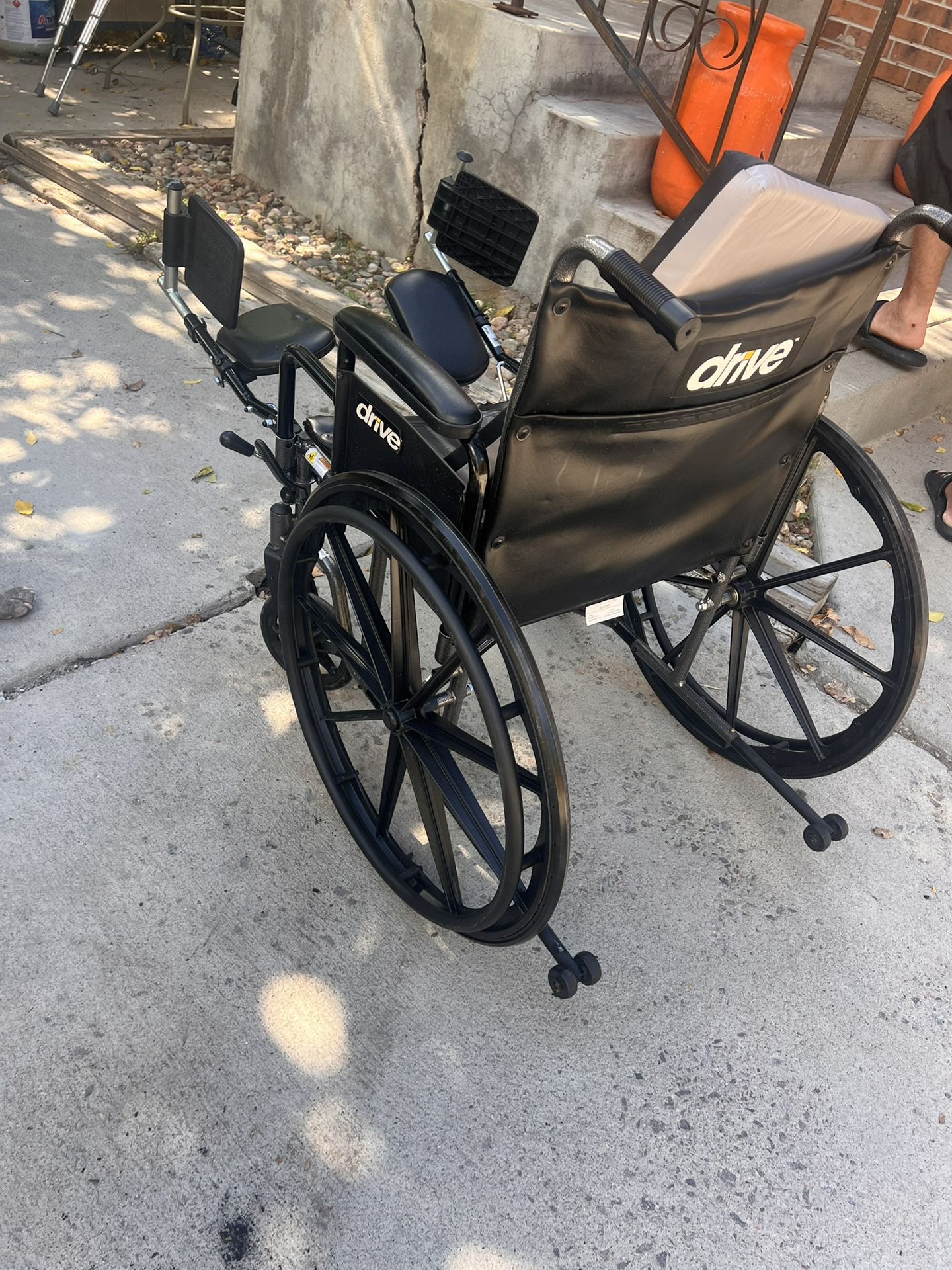 wheelchair knee scooter