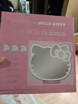 Hello kitty mirror