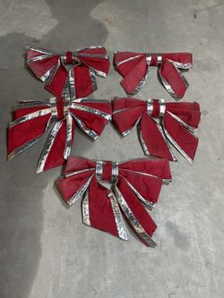 Set Of 5-24” By 24” Commercial Christmas Bows