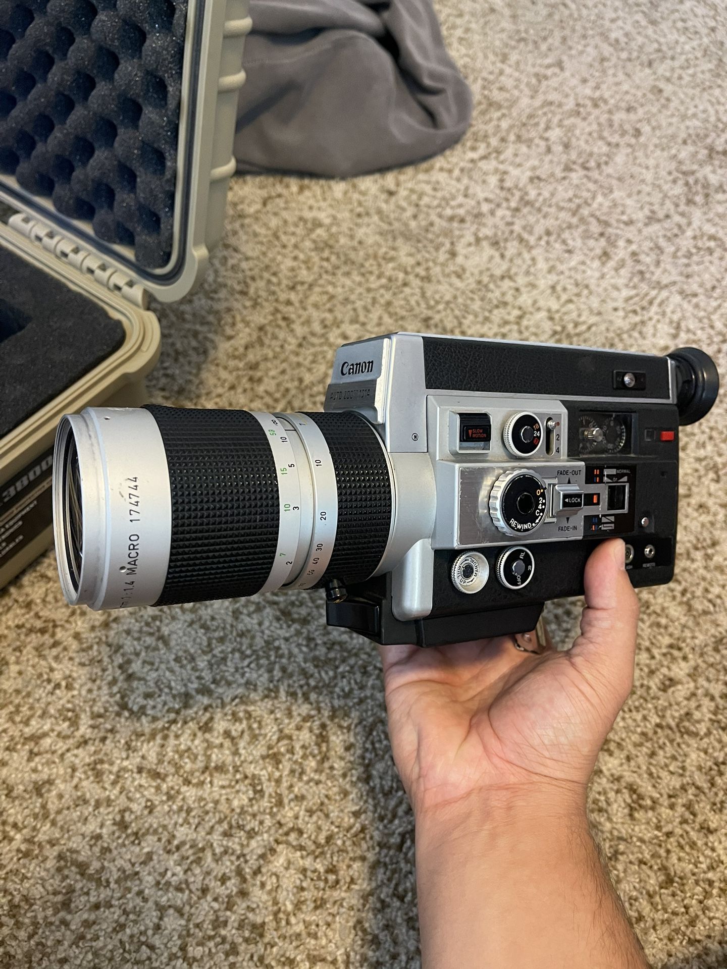Canon 1014 Auto Zoom Super 8mm Film Camera