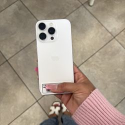 iPHONE 15 PRO MAX UNLOCKED 