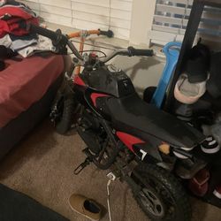 Mini dirtbike 4 stroke  49cc  goes about 25 mph  