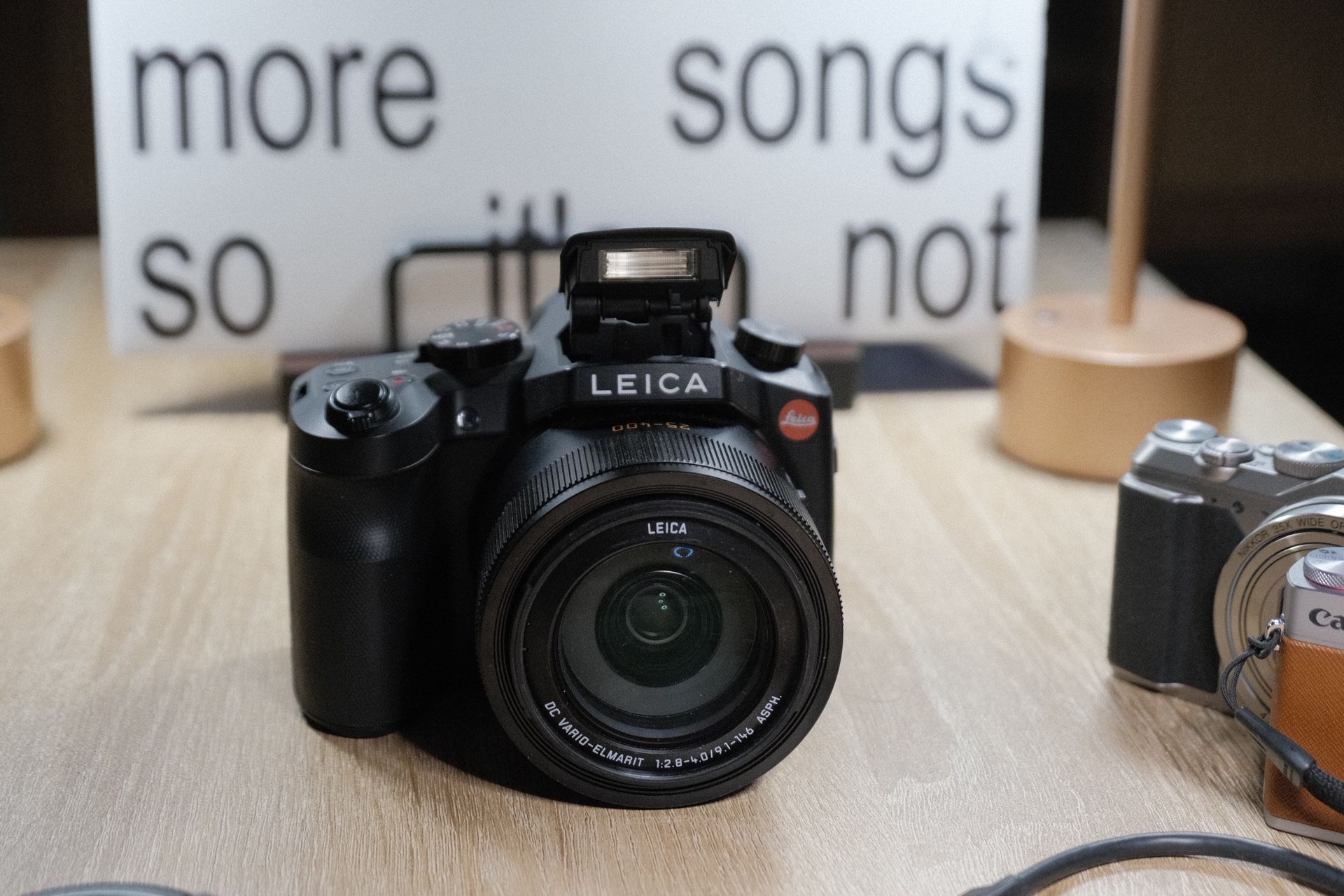 Leica V-LUX (Typ 114)