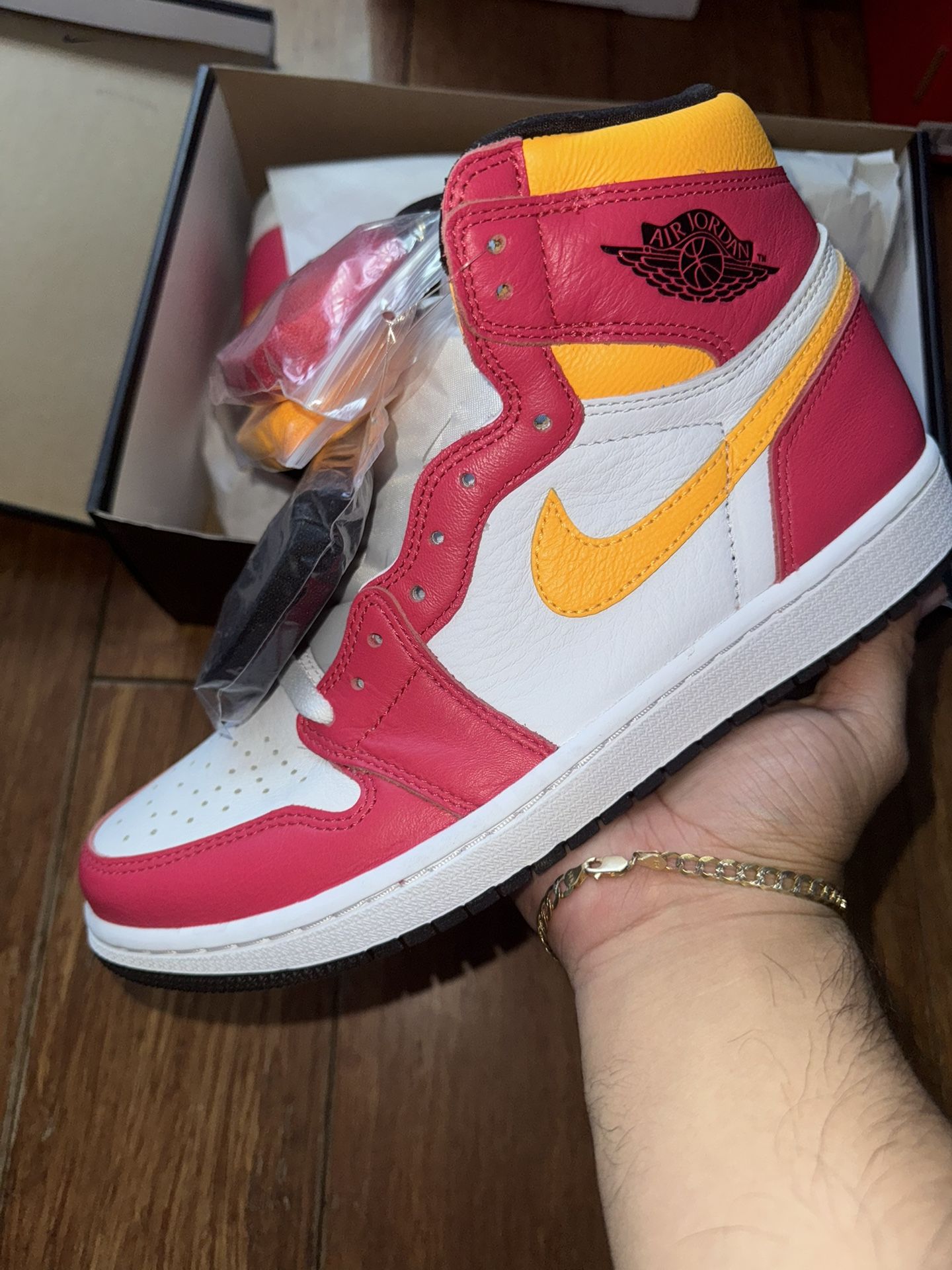 Jordan 1 Retro High Og Light Fusion Red Size 8.5,All Products : American Fashion Style Bags On Sale