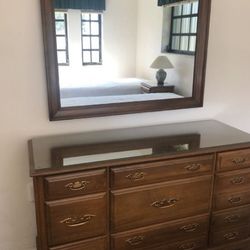 WOODEN DRESSER WITH MIRROR