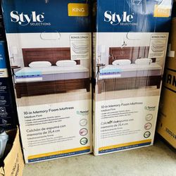 Brand New 10-Inch King Size And Full Size Memory Foam Mattress. In The Box.