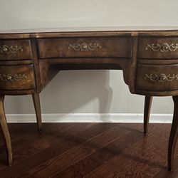 Henredon Vintage Writing Desk