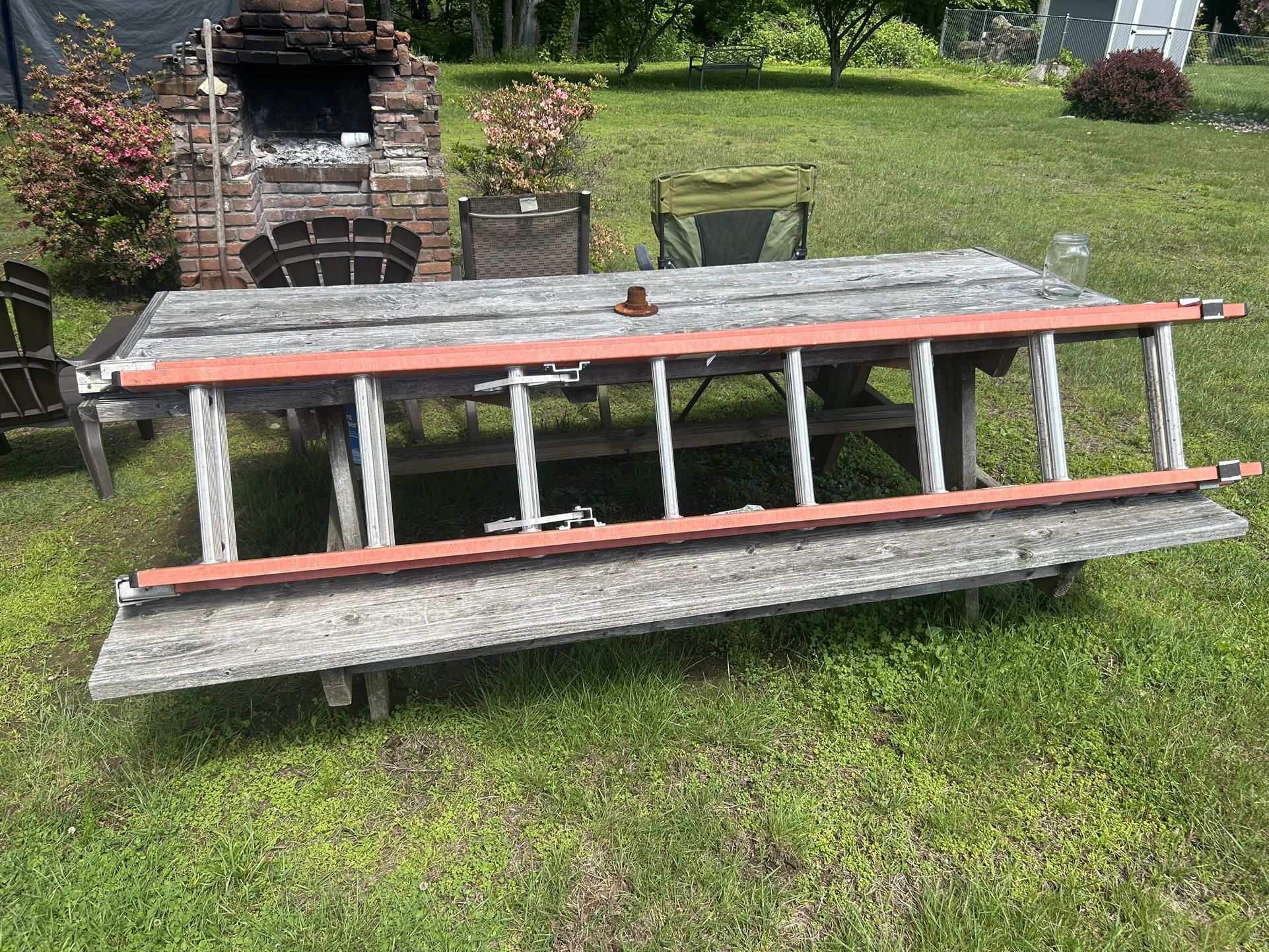 16 Ft Ladder 300 Pound Weight Type 1a