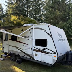 2014 Jayco Jay Feather Ultra Lite: Dual Axle + Slide-Out
