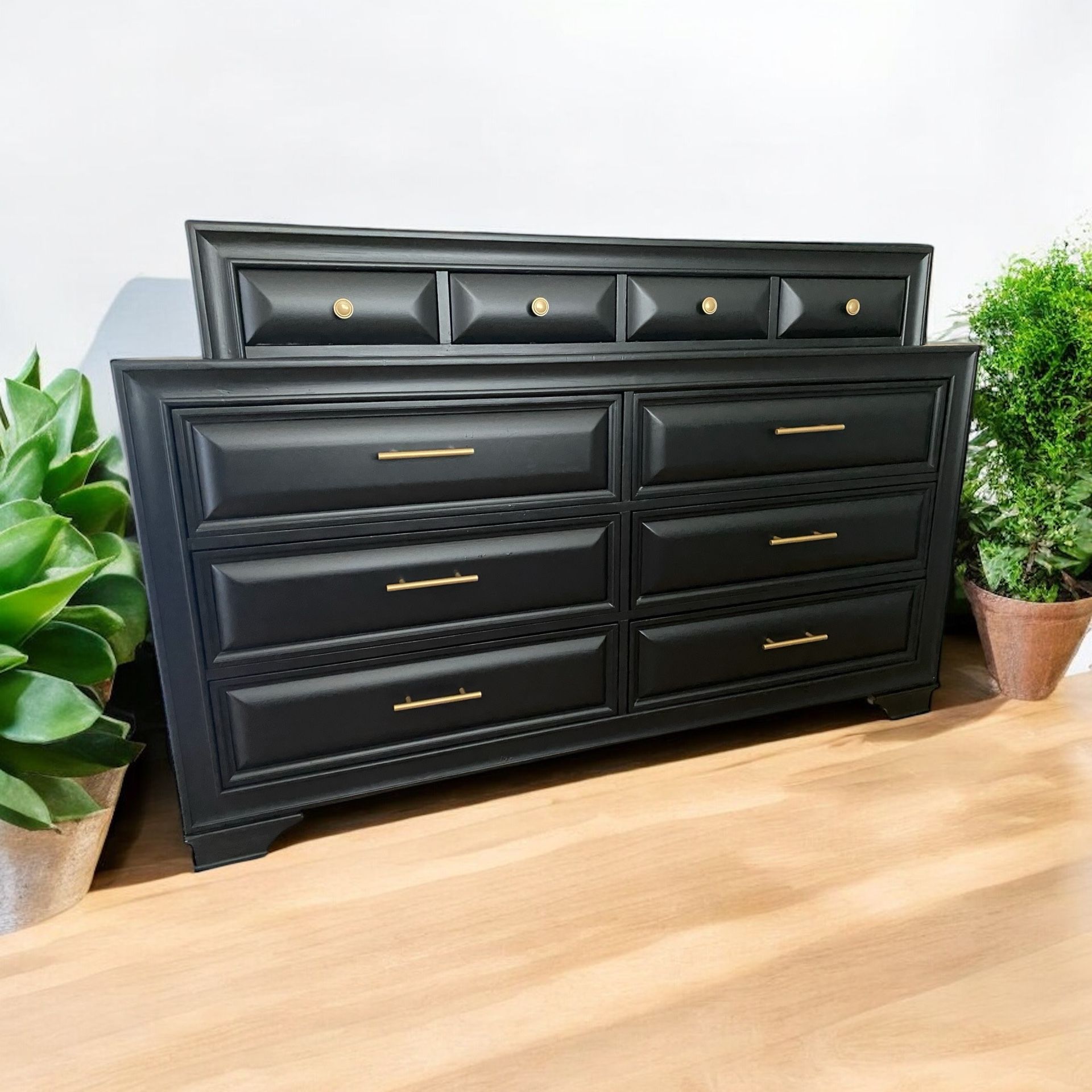 BLACK Dressers Chests Buffets Cabinet Tables Solid Wood Many To Choose From New