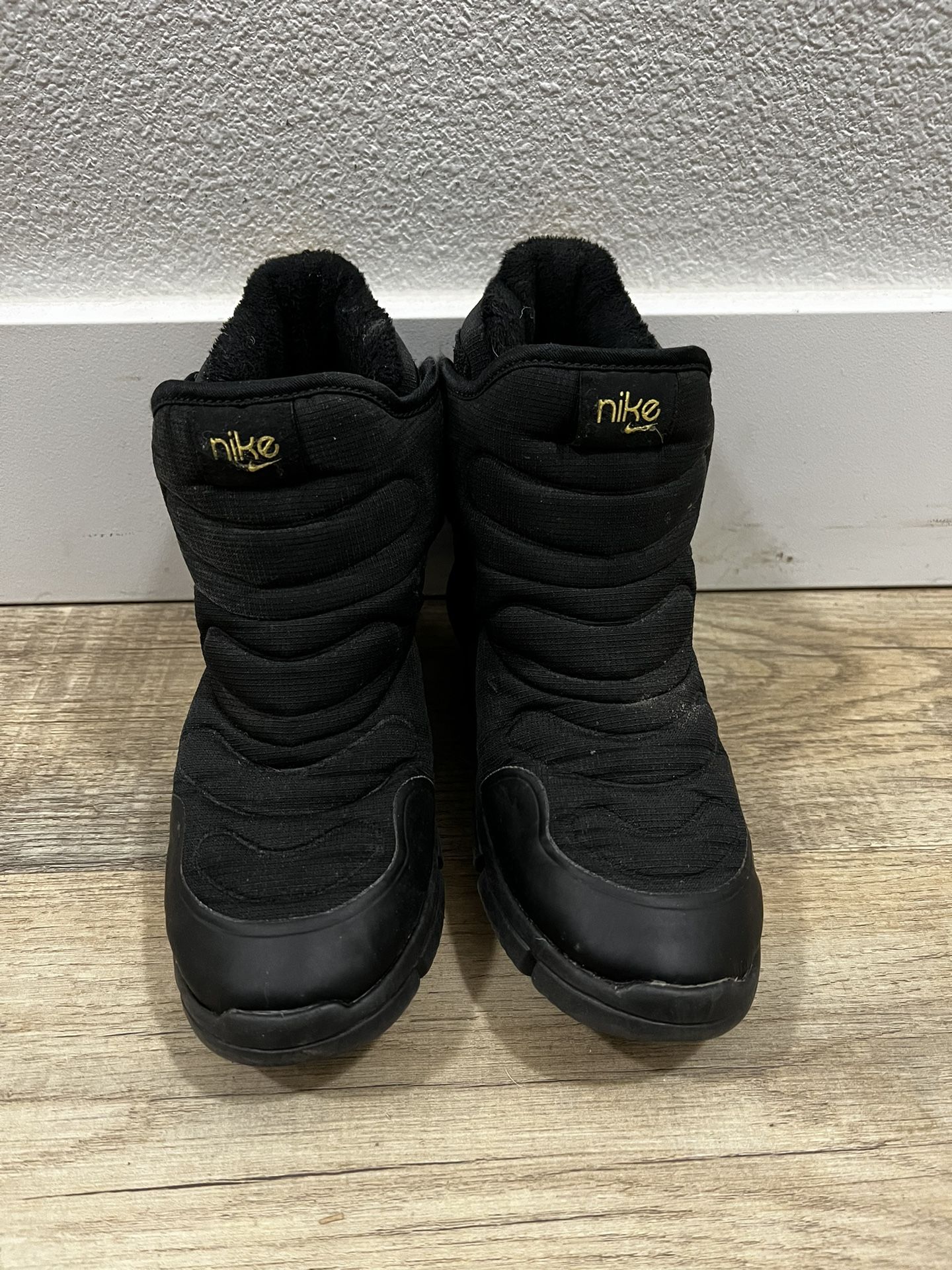 Kids Nike Snow Boots