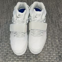 Nike Trainer Victor Cruz